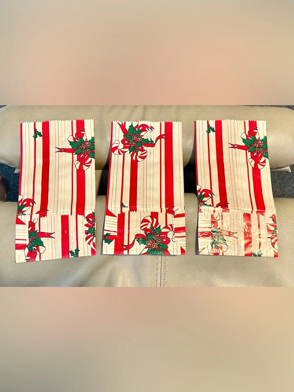 *VINTAGE* Christmas Gift BAGS  - Set Of 10 Bags - Varied Color And Design